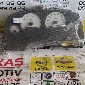 Opel zafira a kasa kilometraj